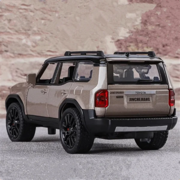 1/32 Toyota PRADO Land Cruiser Alloy Car Model Diecast Metal Off-road Vehicle Car Model Simulation Sound and Light Kids Toy Gift - Image 2